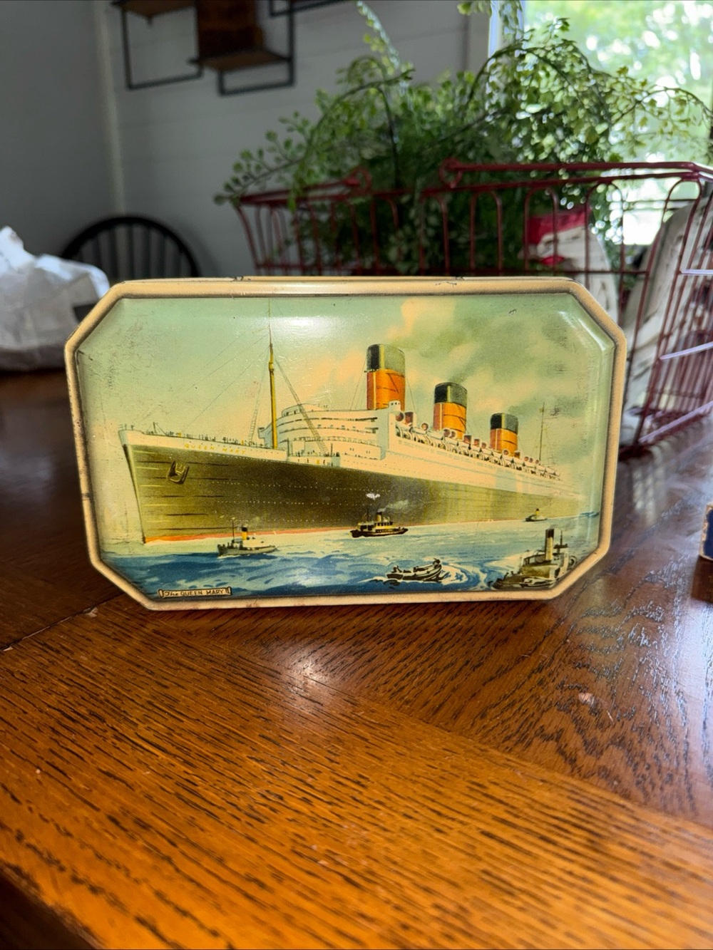 Vtg Bensons Confectionery English Toffee Candy Tin Queen Mary Ocean Liner Ship